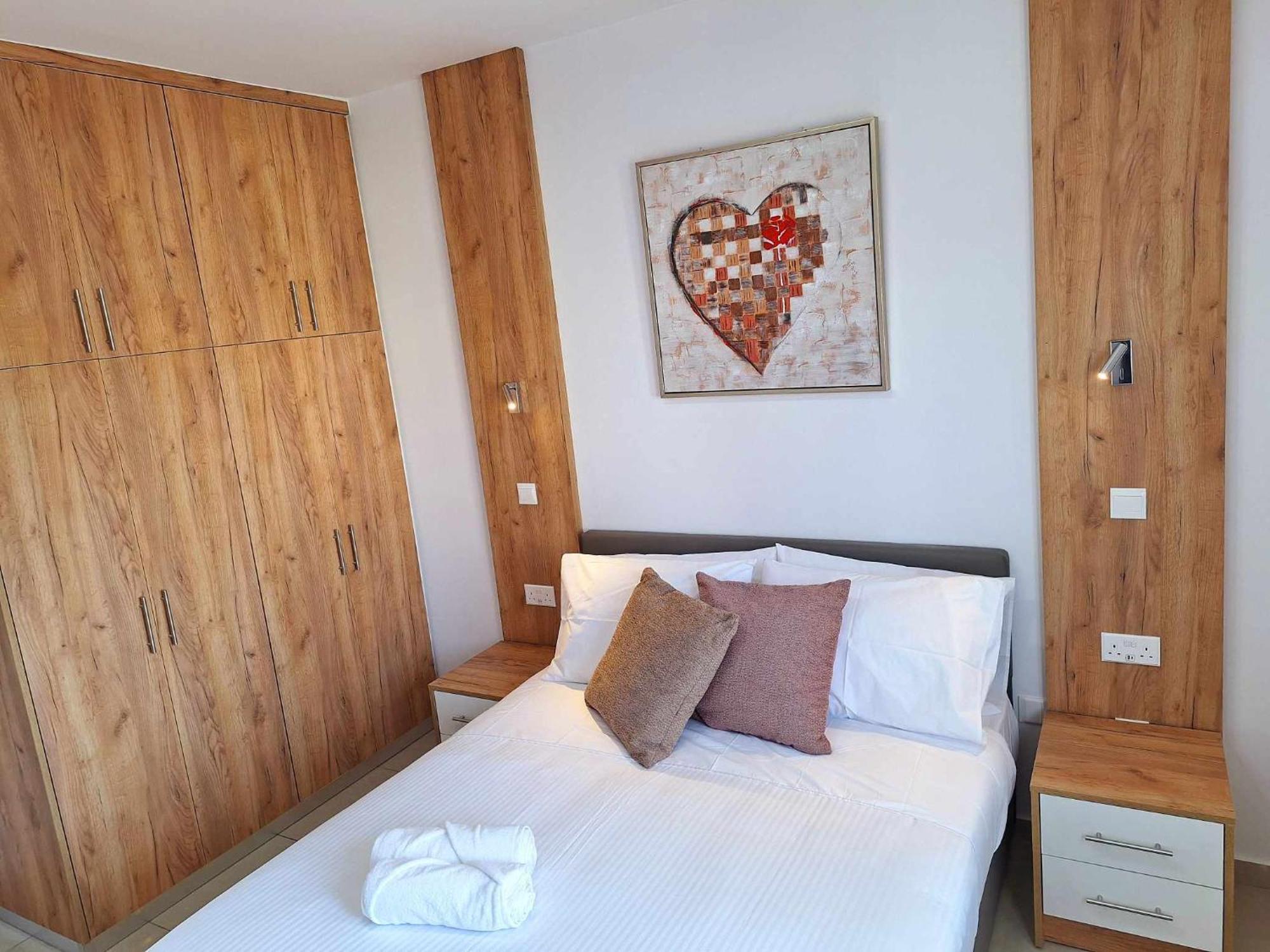 Stylish Apt Kato Paphos Close To Beach & Vibrant Harbor Life Exterior foto